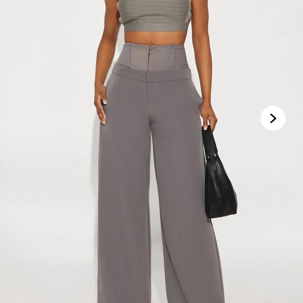 Fashion Nova Wide-Leg Gray Pants